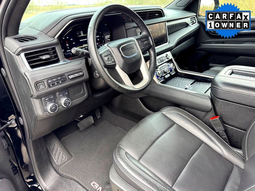 2024 GMC Yukon - Image 12