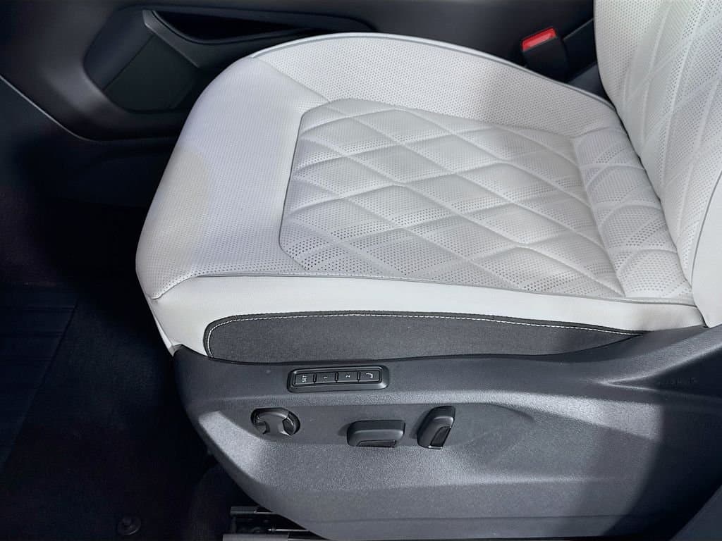 2025 VOLKSWAGEN Atlas - Image 24