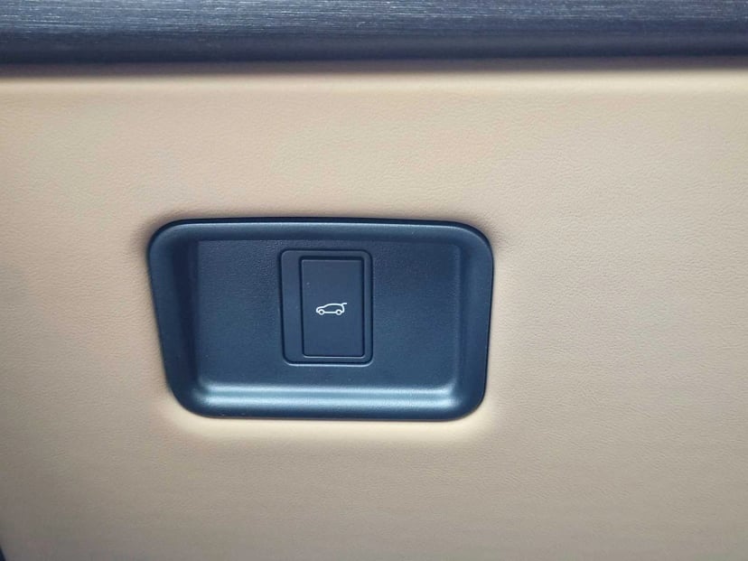 2026 LAND ROVER Range Rover - Image 21