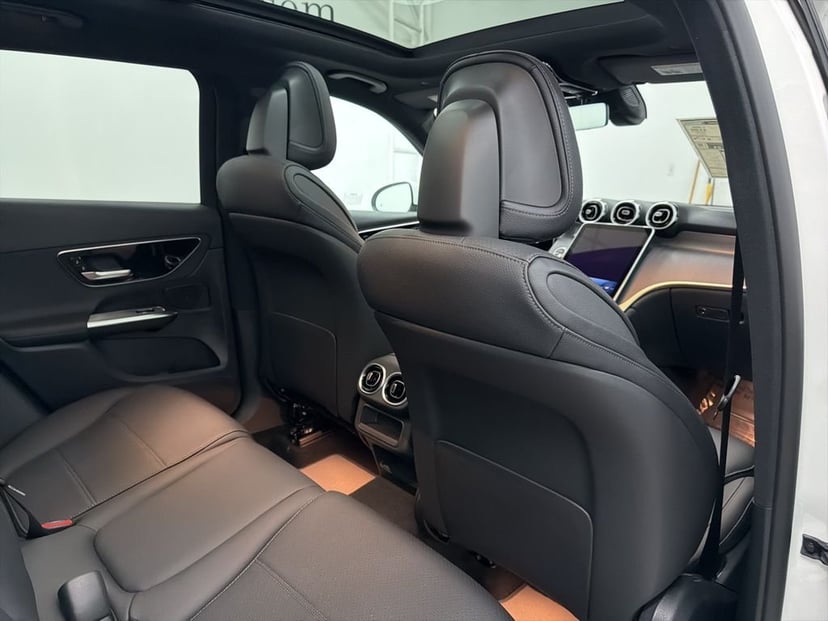2026 Mercedes-Benz GLC - Image 25