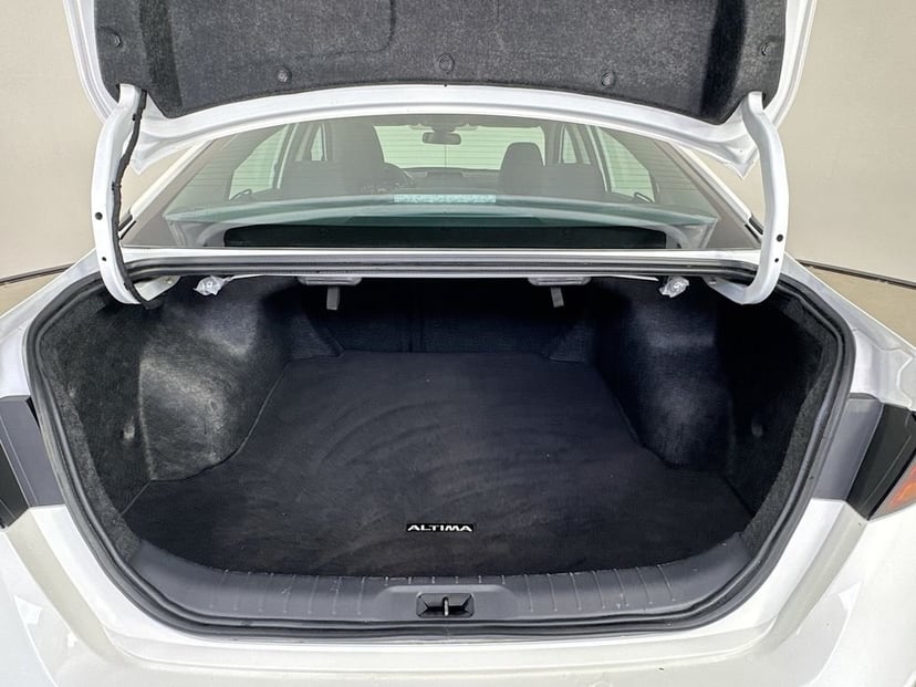 2025 Nissan Altima - Image 29