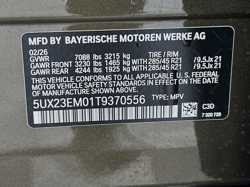 2026 BMW X7 - Image 24