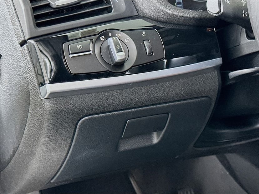 2016 BMW X3 - Image 10