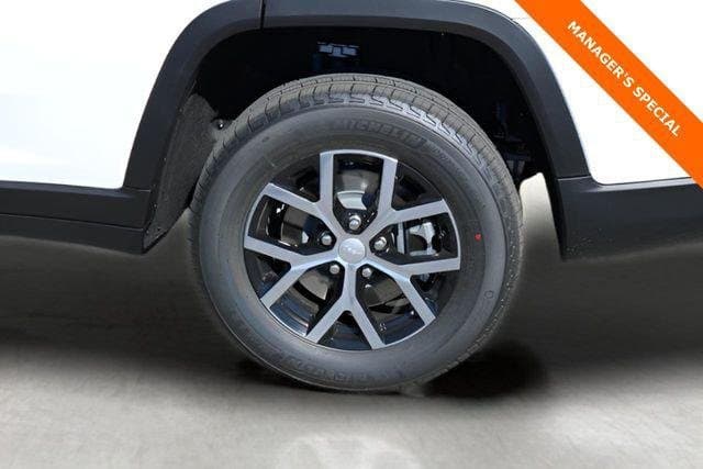 2025 Jeep Grand Cherokee L - Image 9