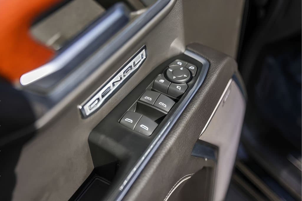 2023 GMC Sierra 1500 - Image 25
