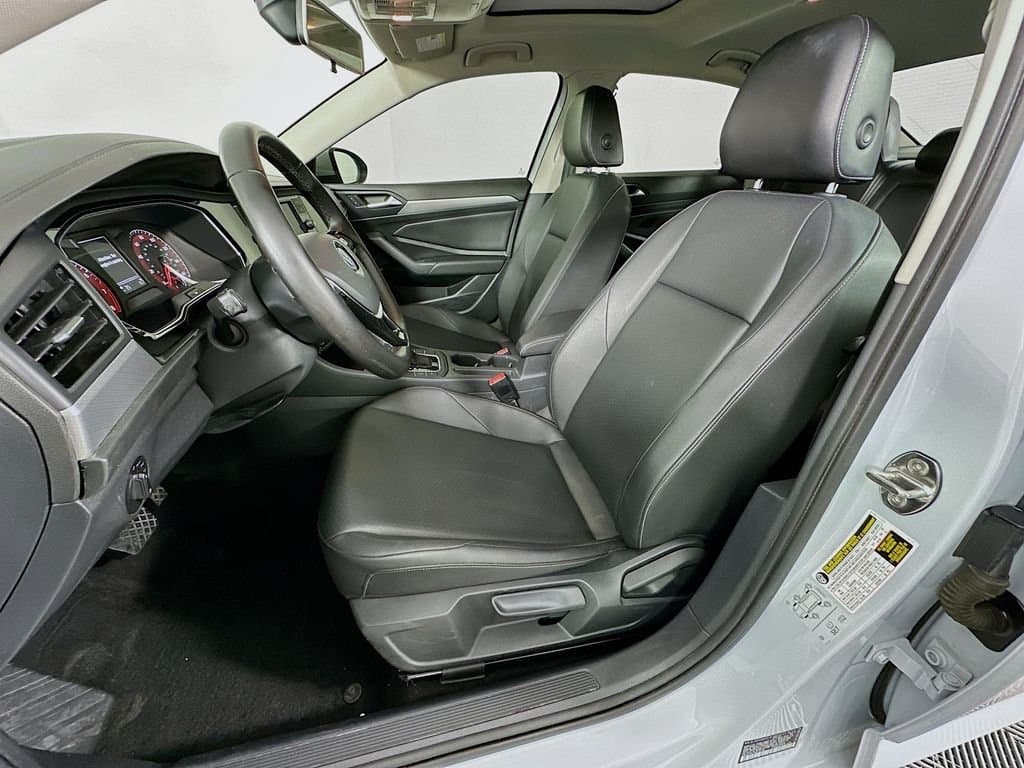 2019 Volkswagen Jetta - Image 20