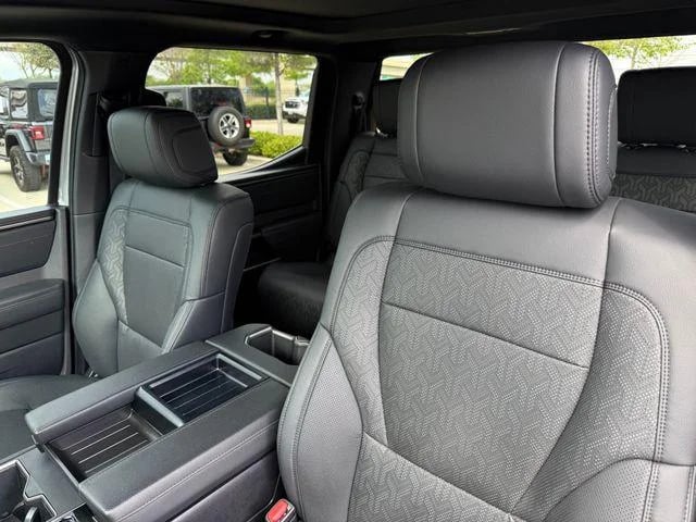 2025 Toyota Tundra - Image 43