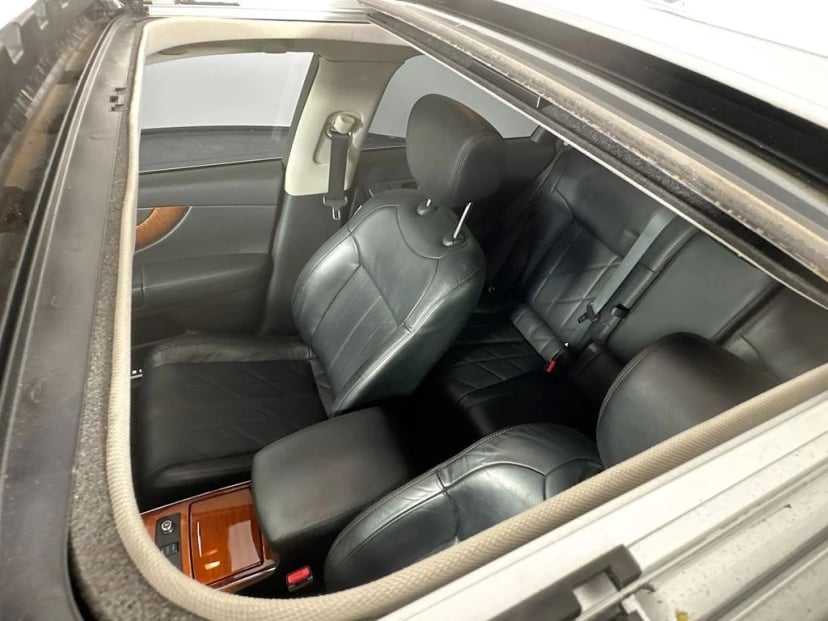 2016 INFINITI QX70 - Image 28