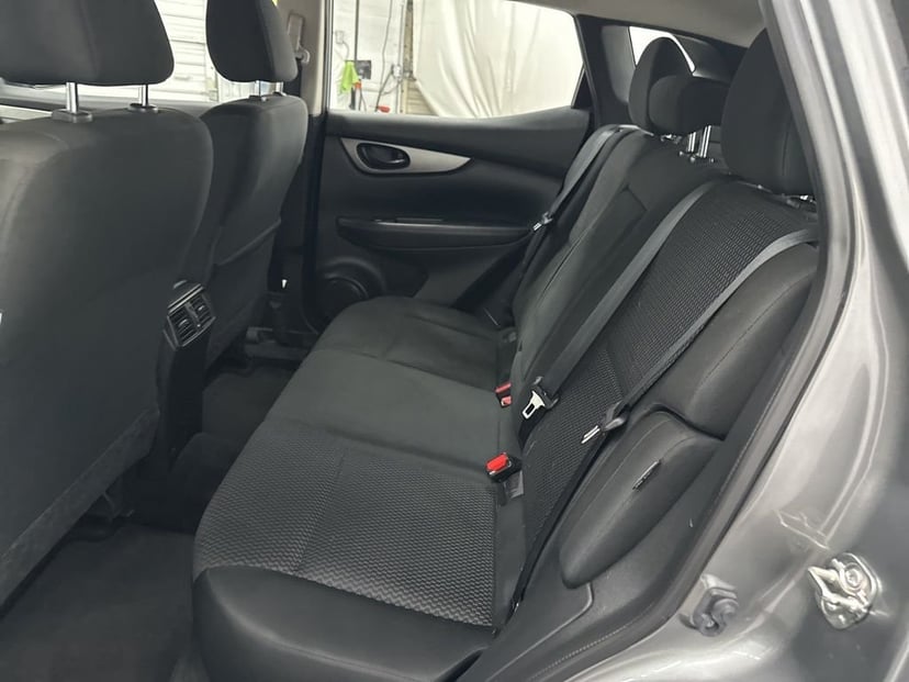 2021 Nissan Rogue Sport - Image 19