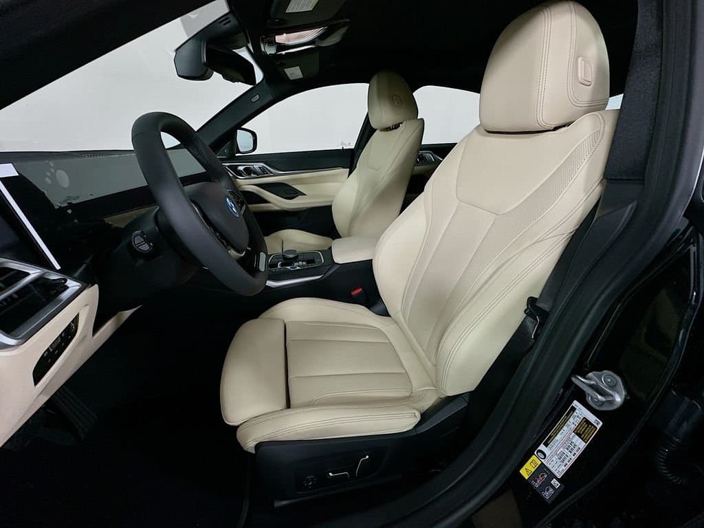 2026 BMW i4 - Image 16