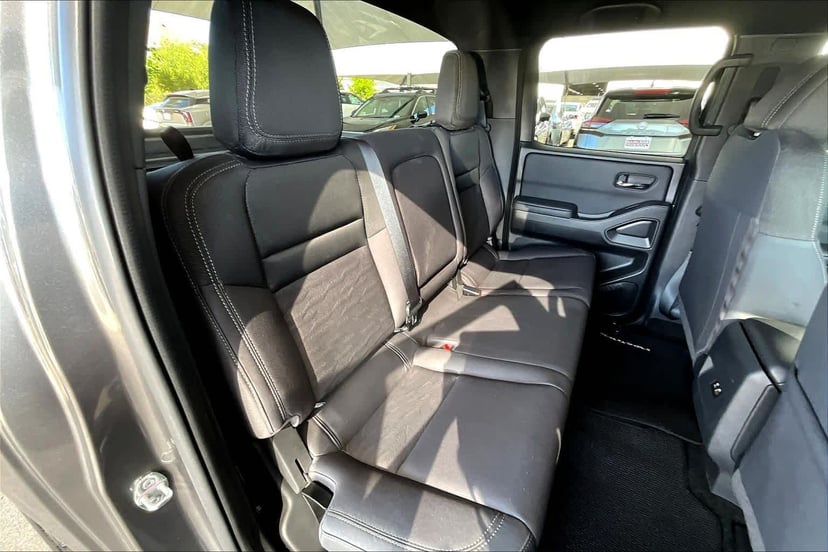 2023 Nissan Frontier - Image 20