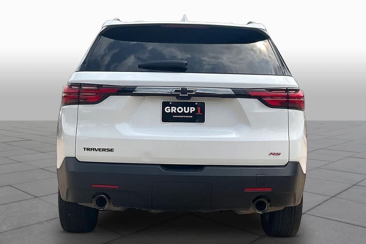 2023 Chevrolet Traverse - Image 5