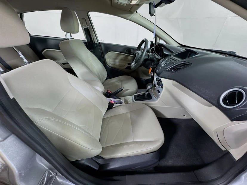 2017 Ford Fiesta - Image 31