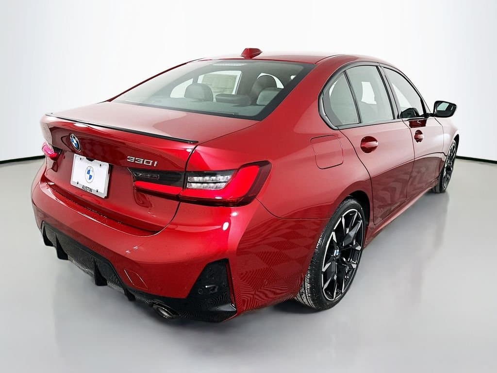 2026 BMW 3 Series - Image 5