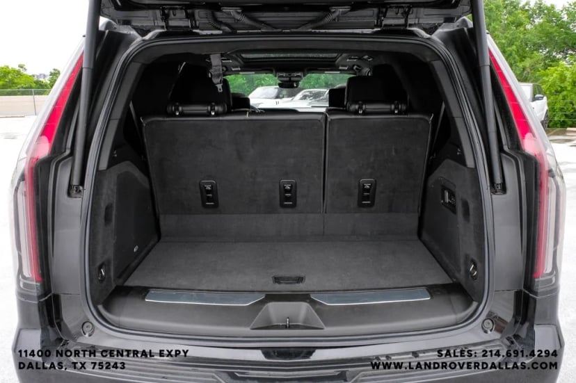 2021 Cadillac Escalade - Image 61