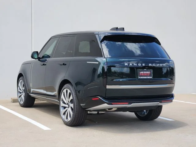 2026 Land Rover Range Rover - Image 4