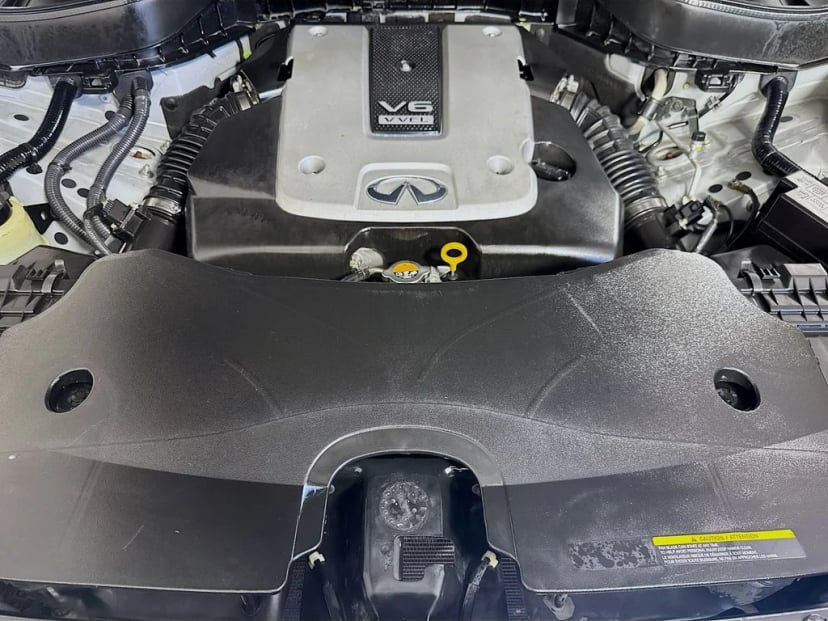 2016 INFINITI QX70 - Image 42