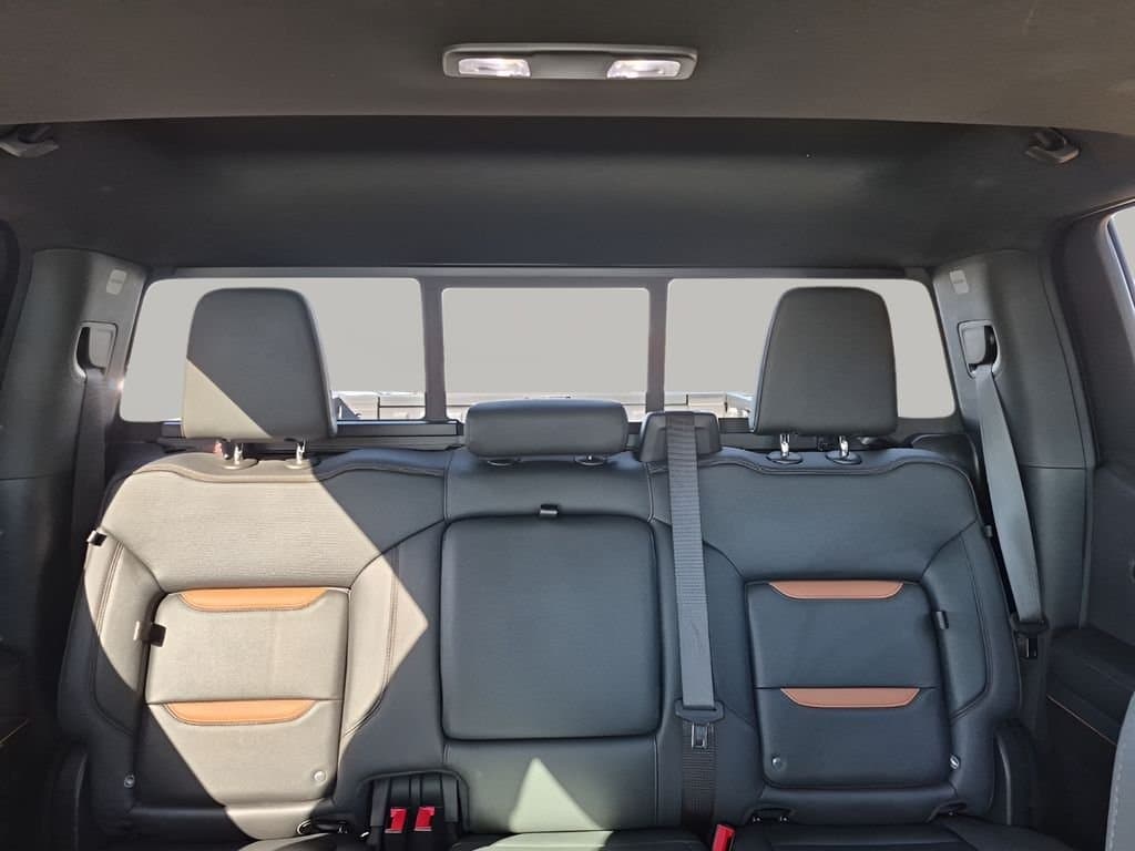 2023 GMC Sierra 1500 - Image 41