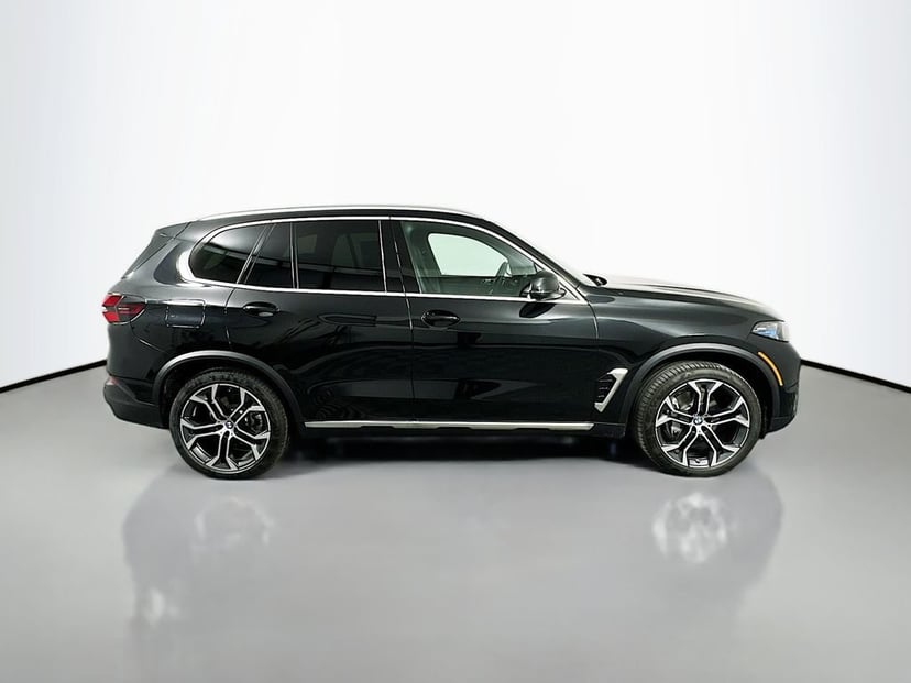 2026 BMW X5 - Image 4