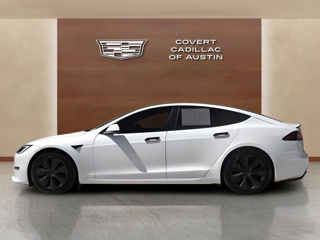 2022 Tesla Model S - Image 2