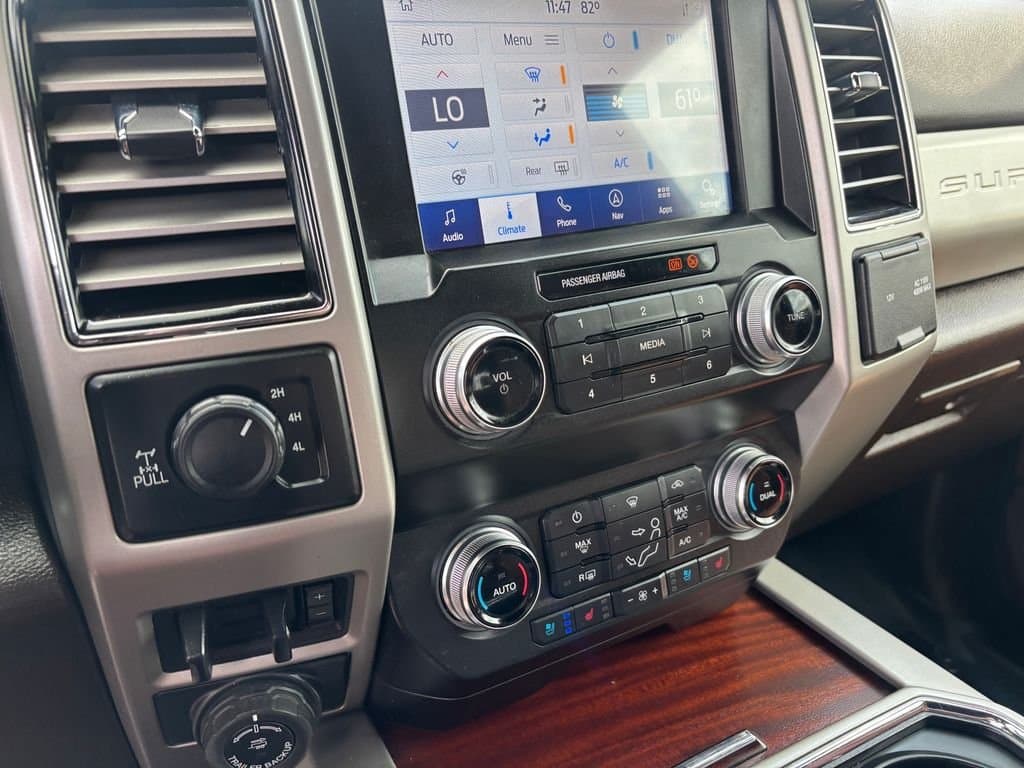 2021 Ford F-350SD - Image 17