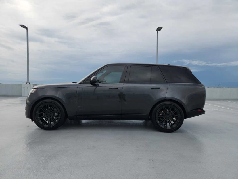 2026 LAND ROVER Range Rover - Image 4
