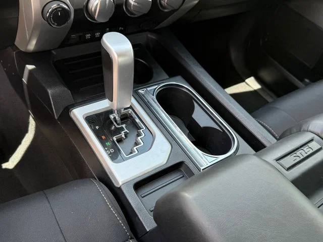 2021 Toyota Tundra - Image 19