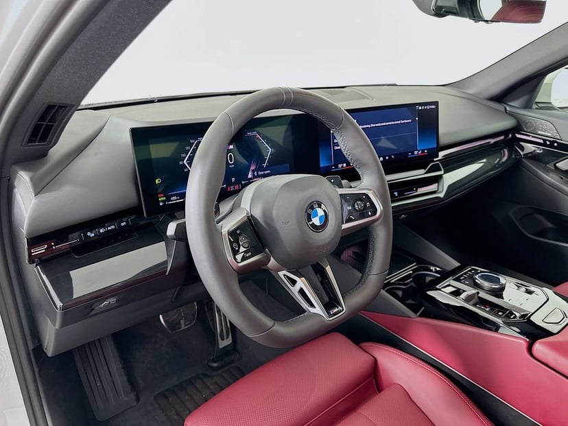 2025 BMW 5 Series - Image 9