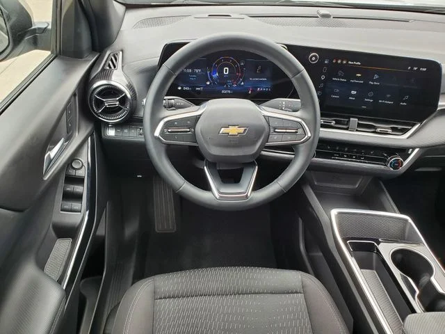 2025 Chevrolet Equinox - Image 18