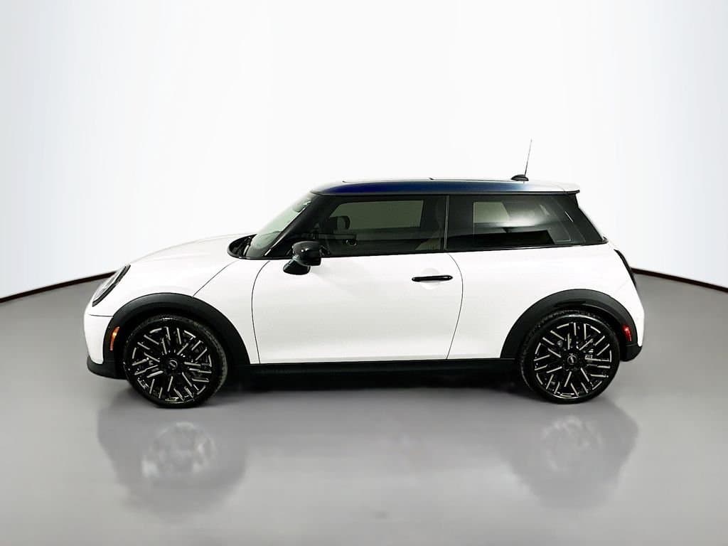 2025 MINI COOPER - Image 9