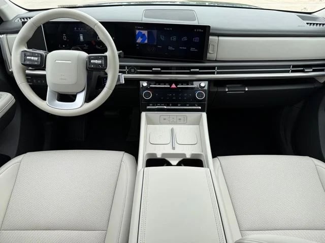 2025 Hyundai Santa Fe - Image 22