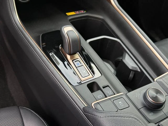 2025 Toyota Grand Highlander Hybrid - Image 51