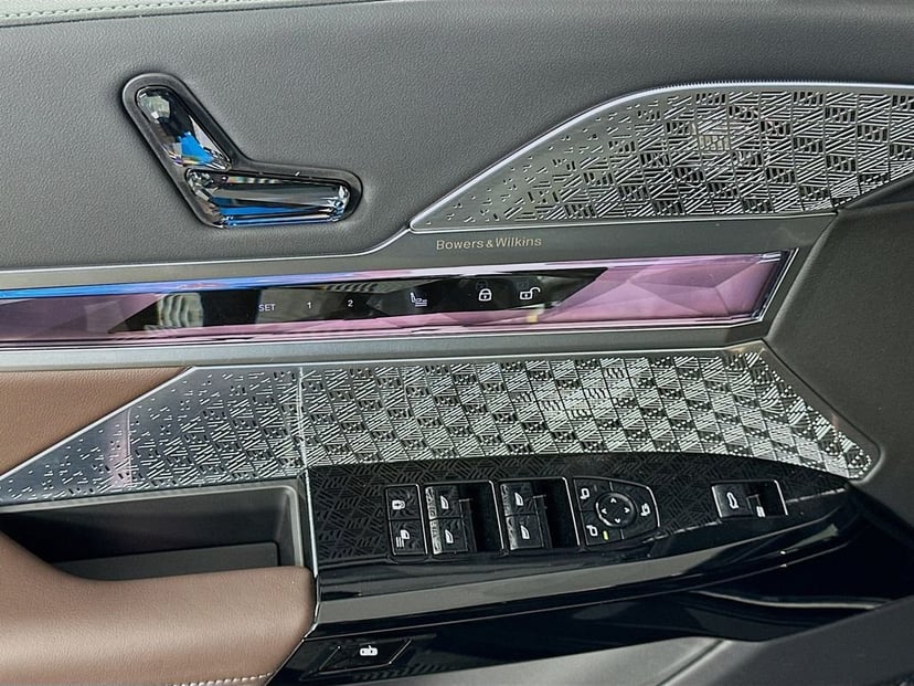 2026 BMW i7 - Image 20