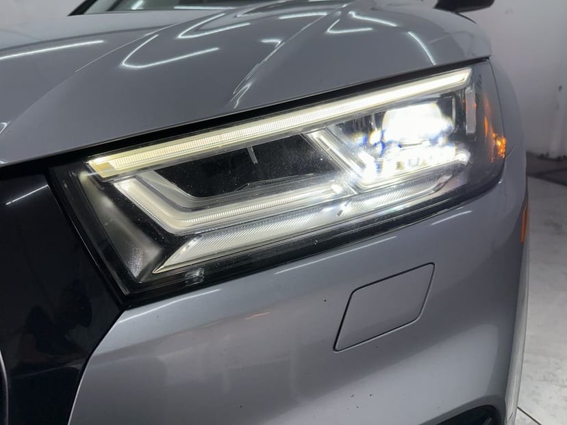 2020 Audi SQ5 - Image 28