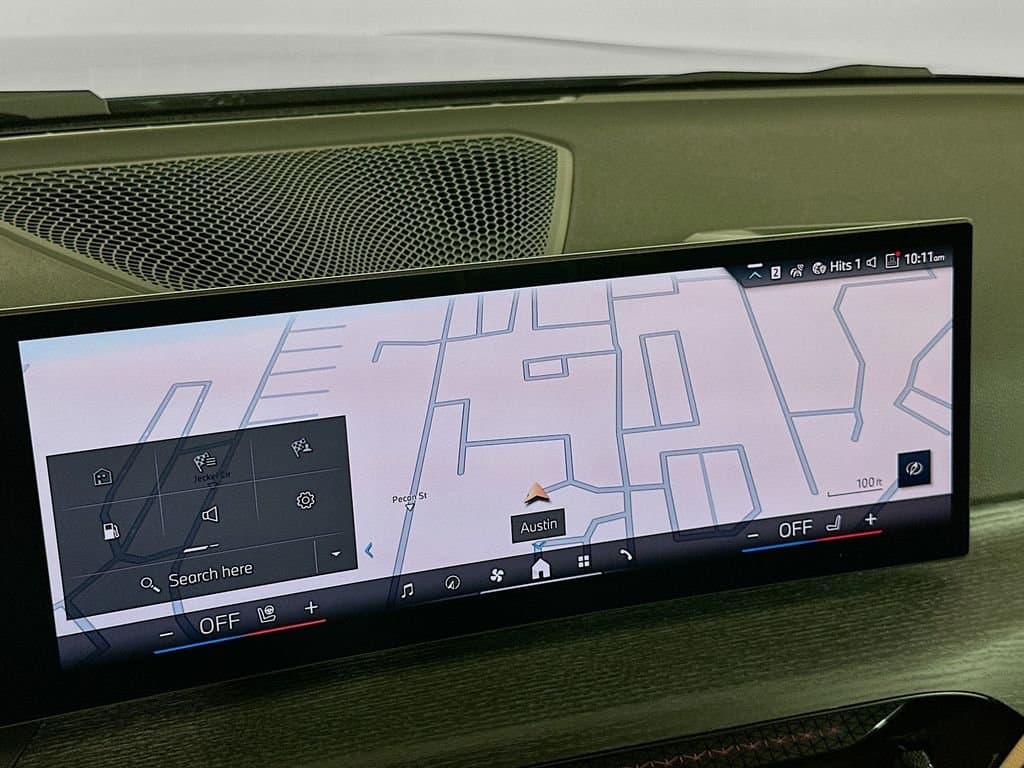 2025 BMW 3 Series - Image 12