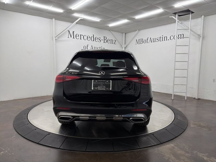 2026 Mercedes-Benz GLC - Image 6