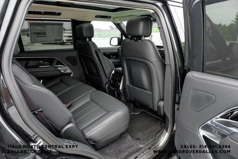 2026 Land Rover Range Rover - Image 38
