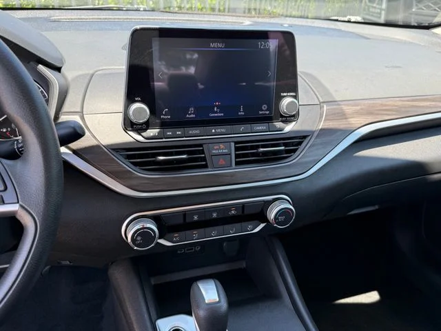 2025 Nissan Altima - Image 19
