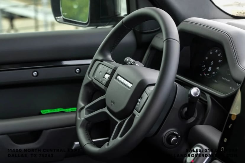 2026 Land Rover Defender 130 - Image 14
