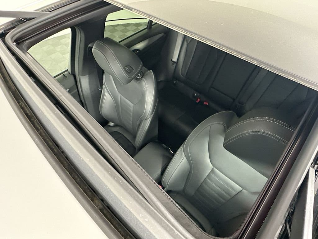 2019 BMW X4 - Image 22