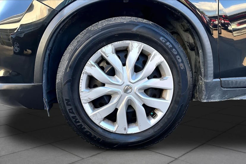 2017 Nissan Rogue - Image 11