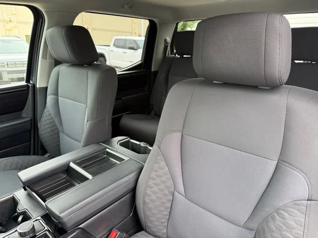 2023 Toyota Tundra - Image 11