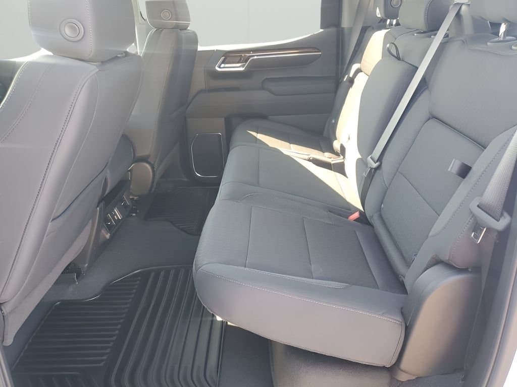 2026 GMC Sierra 1500 - Image 18