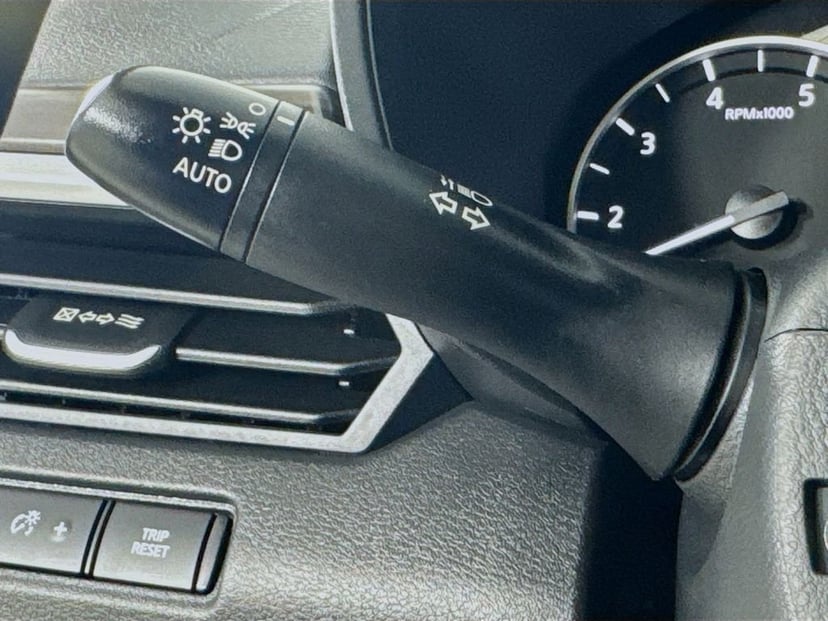 2025 Nissan Altima - Image 13
