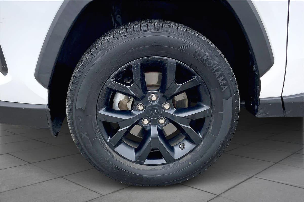 2023 Toyota RAV4 - Image 11