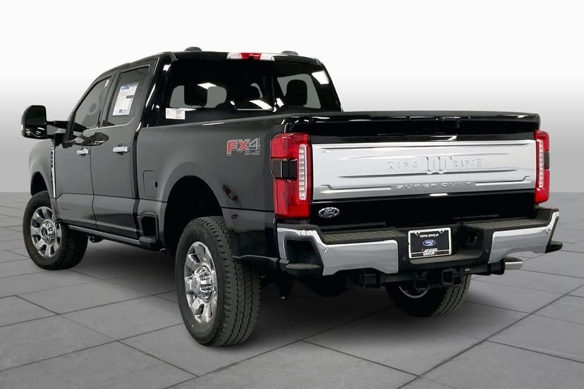2026 Ford Super Duty - Image 11