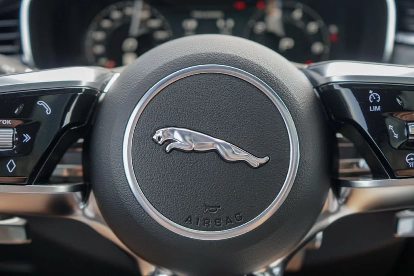 2026 Jaguar F-PACE SVR FINAL EDITION - Image 19