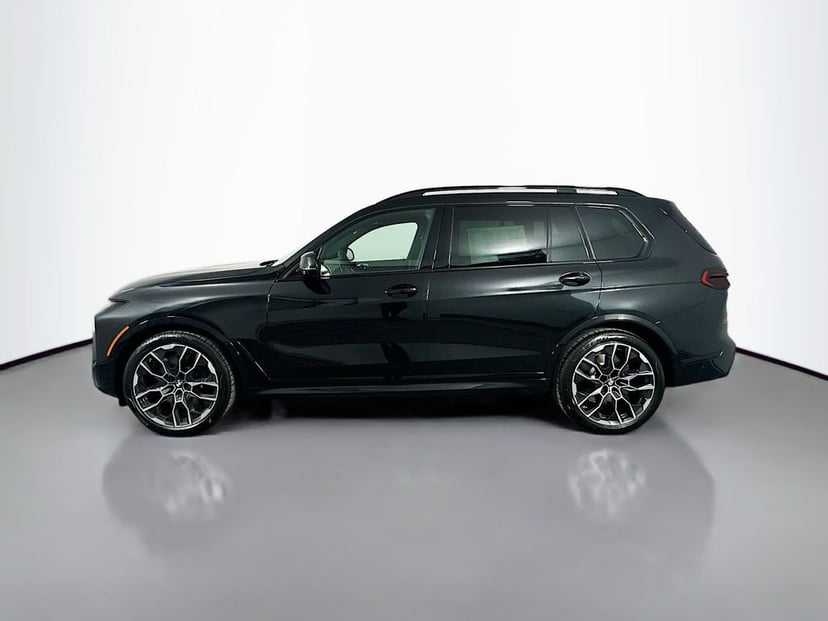 2026 BMW X7 - Image 8