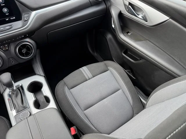2025 Chevrolet Blazer - Image 27