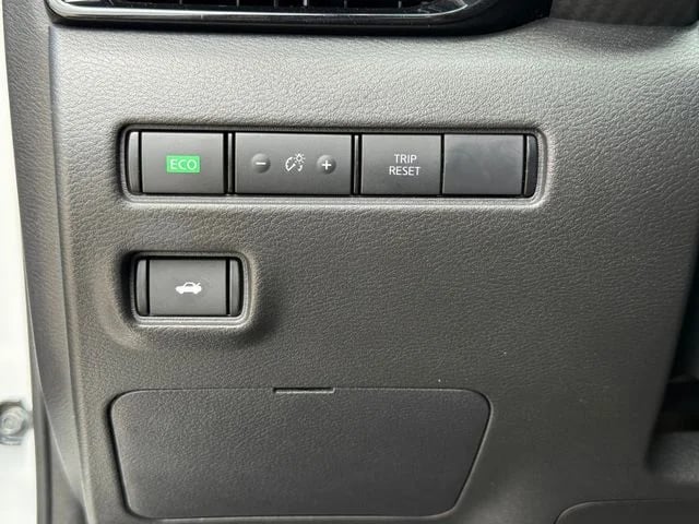 2023 Nissan Sentra - Image 20
